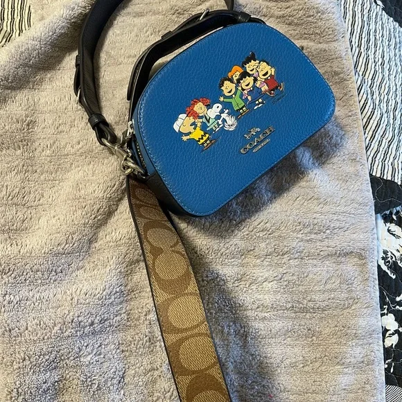 Coach Peanuts Crossbody - Picture 2 of 4